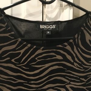 Briggs M Sleeves, black and gold pattern shirt